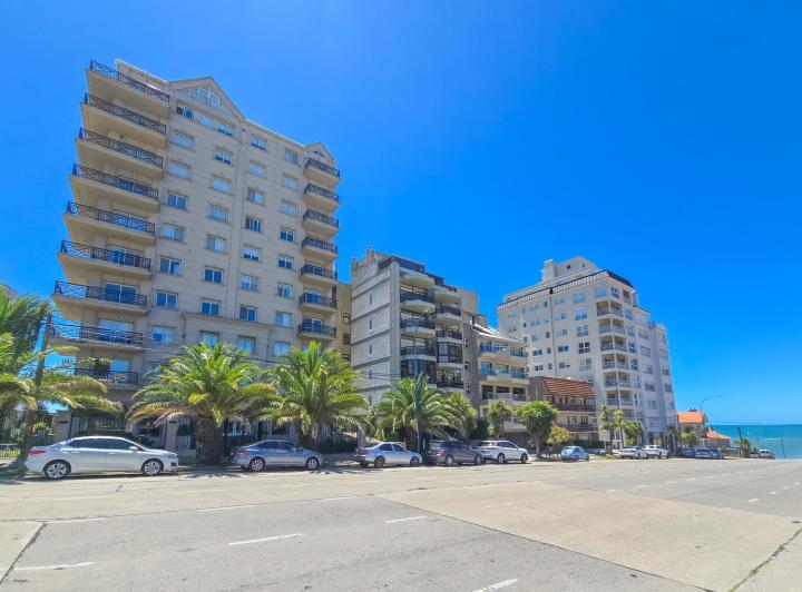 Departamento · 94m² · 2 Dormitorios · 1 Cochera