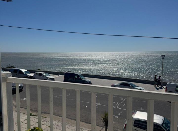 Departamento · 100m² · 4 Ambientes · 1 Cochera