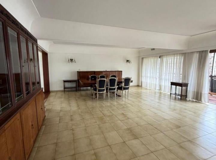 Departamento · 180m² · 4 Ambientes · 2 Cocheras
