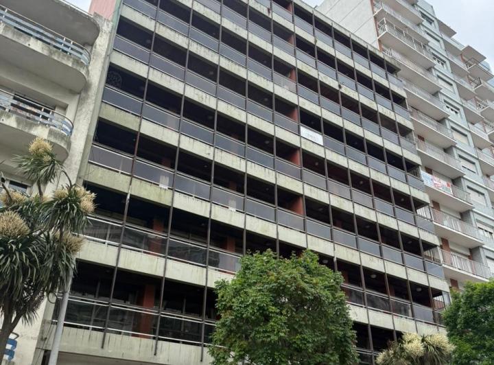 Departamento · 176m² · 4 Ambientes · 1 Cochera