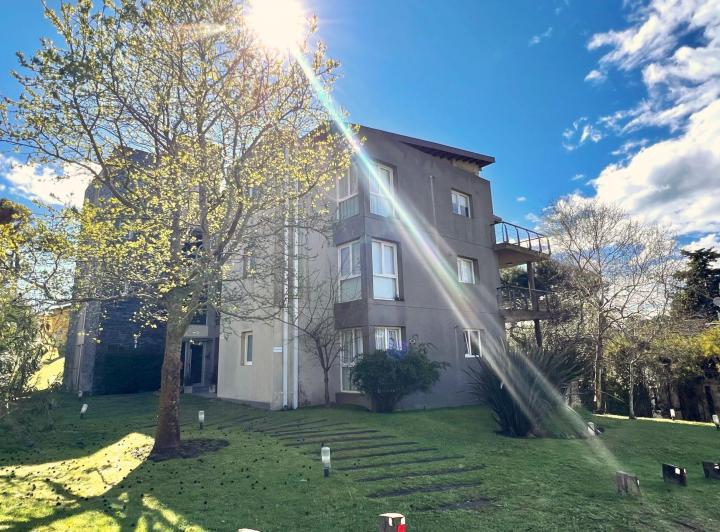 Departamento · 107m² · 4 Ambientes · 1 Cochera
