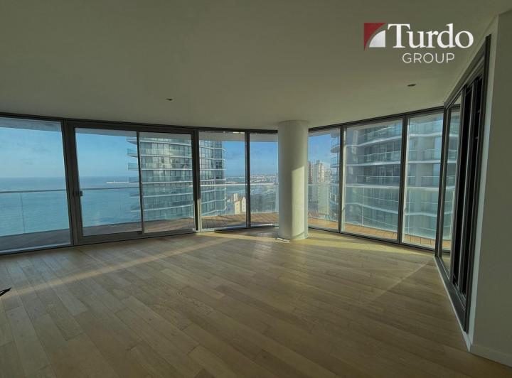 Departamento · 222m² · 4 Ambientes · 2 Cocheras