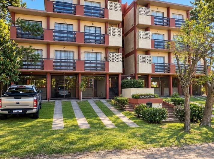 Departamento · 40m² · 2 Ambientes · 1 Cochera