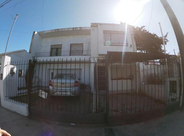 Casa · 196m² · 5 Ambientes