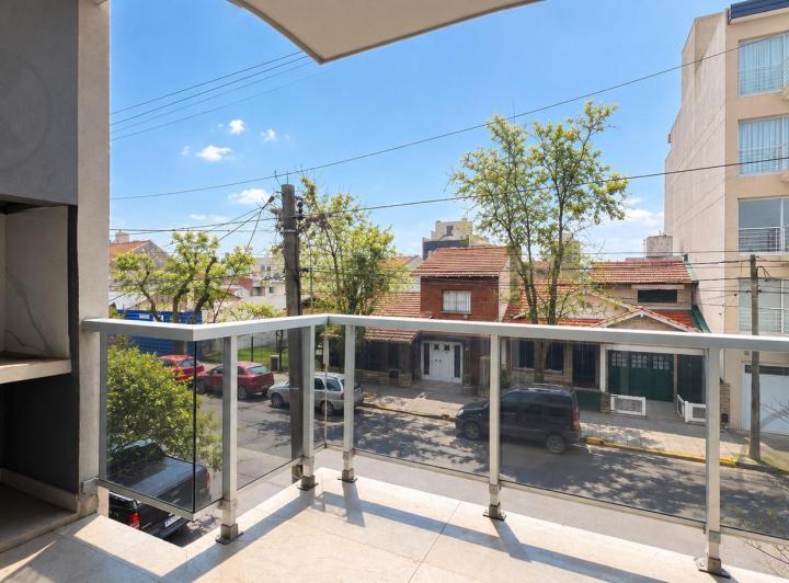 Departamento · 70m² · 2 Ambientes · 1 Cochera