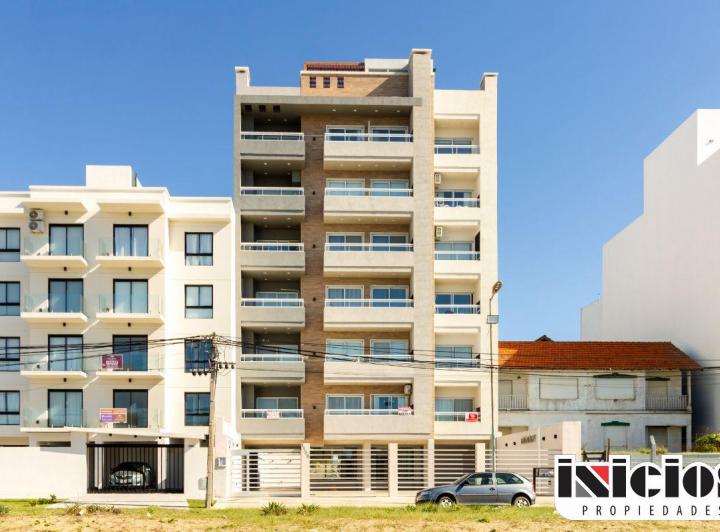 Departamento · 1m² · 3 Ambientes · 1 Cochera