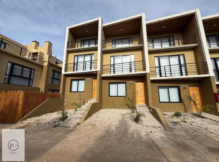 Departamento · 121m² · 4 Ambientes · 1 Cochera