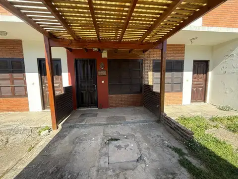Duplex  cochera y gas natural 100 metros del mar