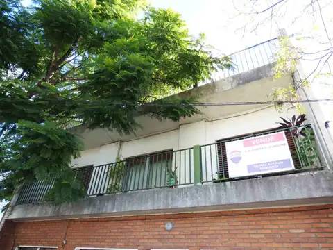 Casa ph 1° piso al frente 4 amb venta l de zamora