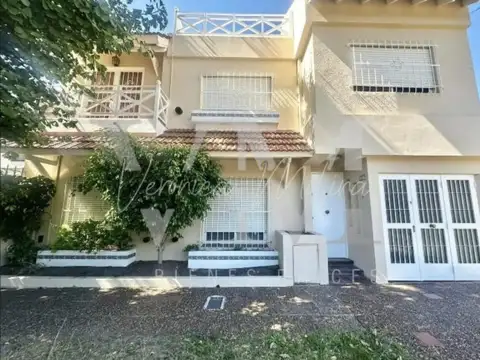 Casa en castelar norte