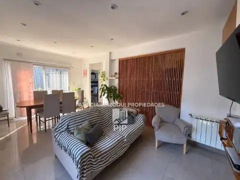 Departamento_tipo_casa en venta en villa sarmiento