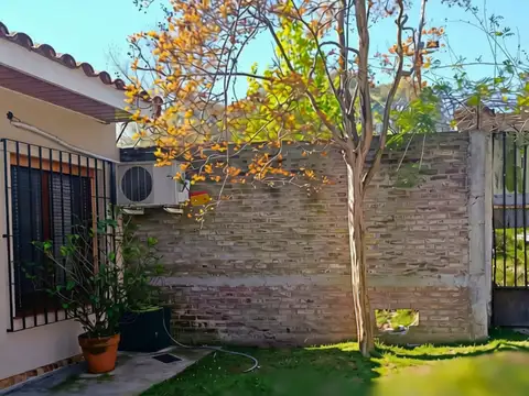 Venta ph 3 ambientes con patio en victoria