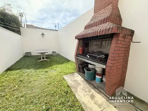 Venta triplex 4 ambientes ramos mejía con jardin