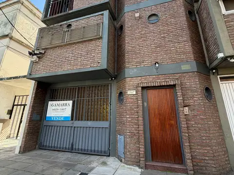 Venta ph departamento amplio 4 ambientes castelar norte