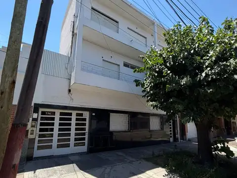 Departamento ph  en venta en gerli, avellaneda, g.b.a. zona sur