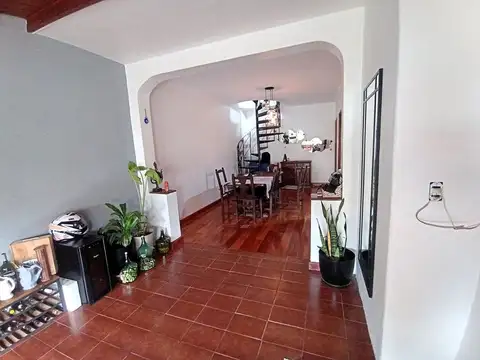 Venta en block 2 ph 2 y 3 amb + local en florida