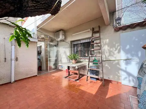 Muy buen ph pb 3 amb + escritorio patio, parrilla s/expensa