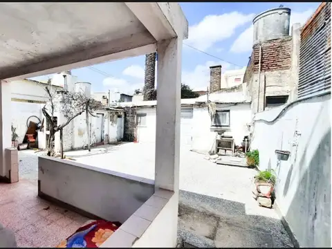 Venta casa 3 amb patio cocher jdin bernal financia