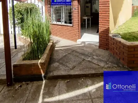 Dúplex en venta c/ cochera en la lucila del mar