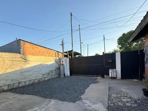 Casa 3 ambientes - merlo