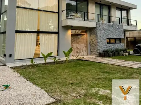 Casa en venta - 5 dormitorios 4 baños - 400mts - costa esmeralda