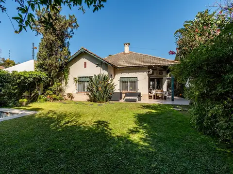 Imperdible casa en venta en el mejor cul de sac de martínez, de vías a av. santa fe.
