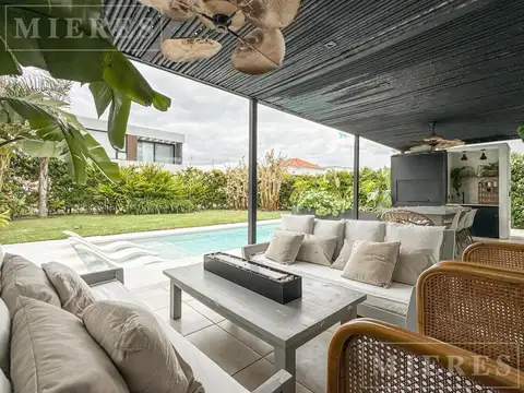 Casa en venta sobre lote interno en las tipas, nordelta