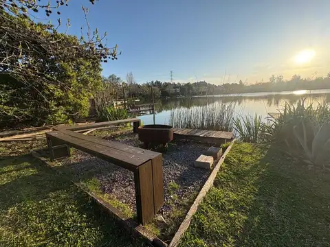 Venta casa a la laguna c/pileta y muelle tigre