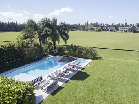 Tortugas country club - espectacular casa con vista al polo
