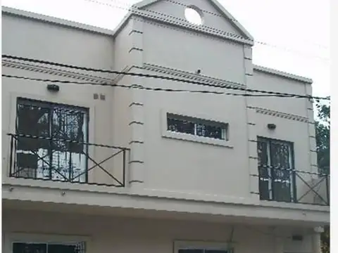 Departamento 2 ambientes planta baja con patio propio   alquiler   san justo centro