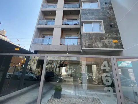 Alquiler de departamento monoambiente con sum, parrilla y pileta en el centro de caseros, tres de febrero