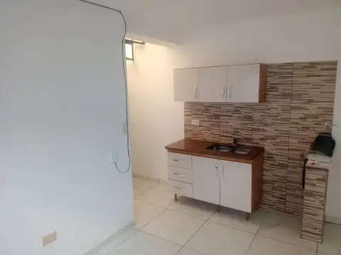 Alquiler ph 2 ambientes al fondo, villa madero