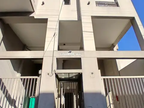 Departamento dos ambientes. morón norte