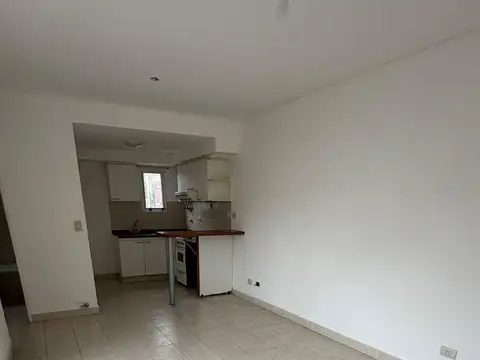 2 ambientes con cochera y balcon
