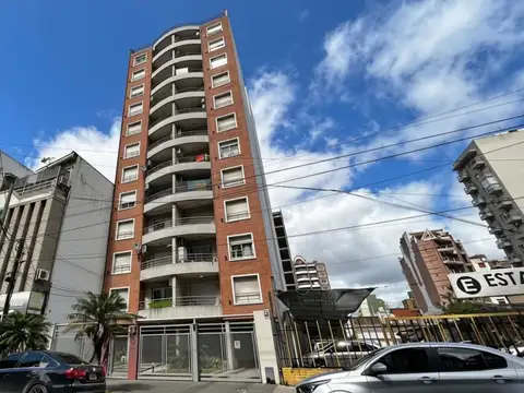 Departamento 2 ambientes con cochera en alquiler en morón con balcón amplio