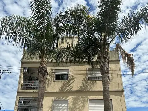 Departamento 3 ambientes en planta baja con patio   alquiler   san justo centro