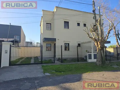 Duplex en alquiler  - pilar centro. muy buen acceso, entorno residencial