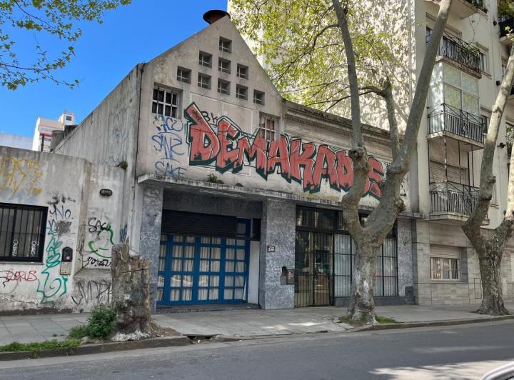 Terreno · 369m²