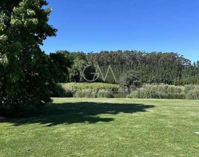 Terreno · 1011m²