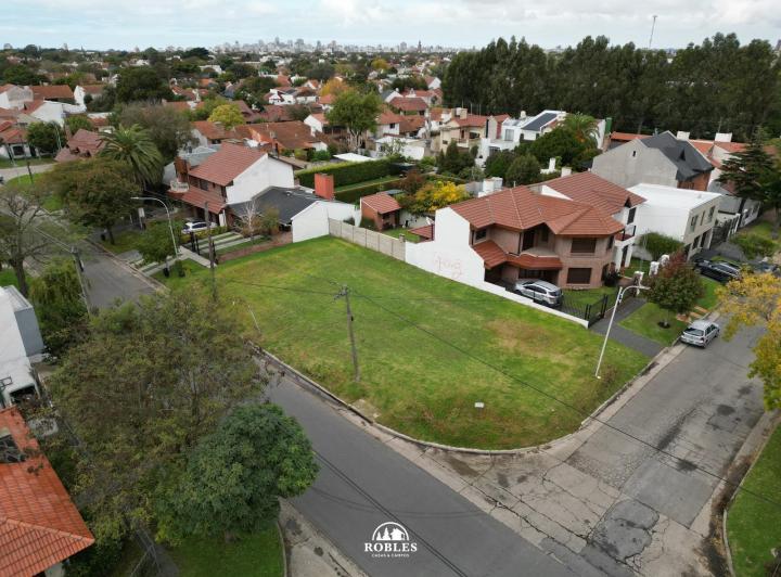 Terreno · 389m²