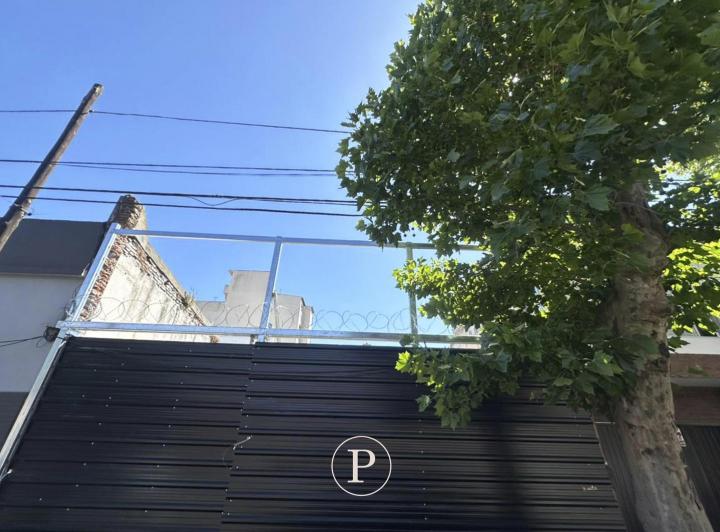 Terreno · 375m²