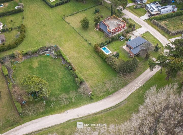 Terreno · 860m²