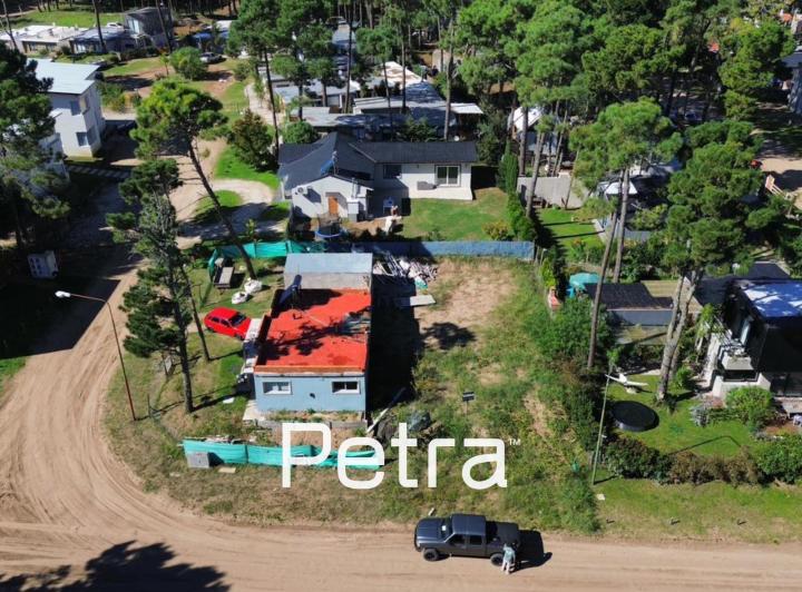 Terreno · 275m²