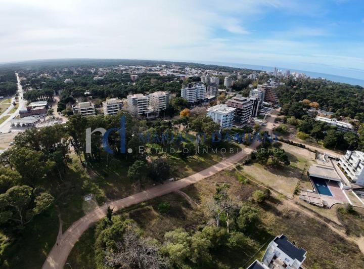 Terreno · 1727m²