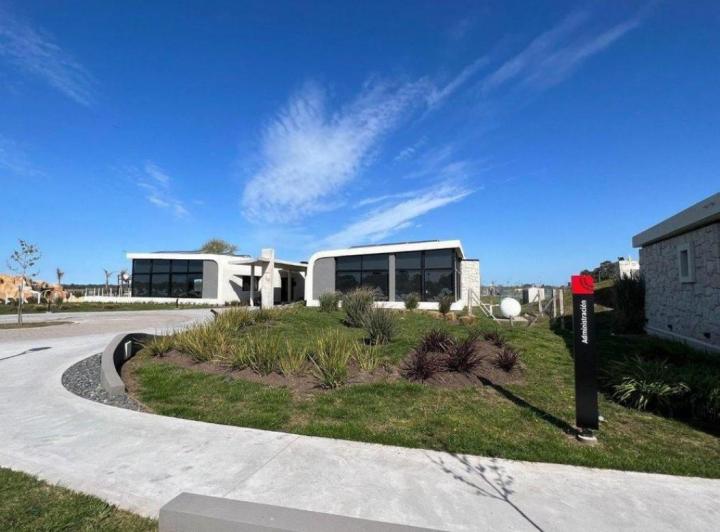 Terreno · 712m²