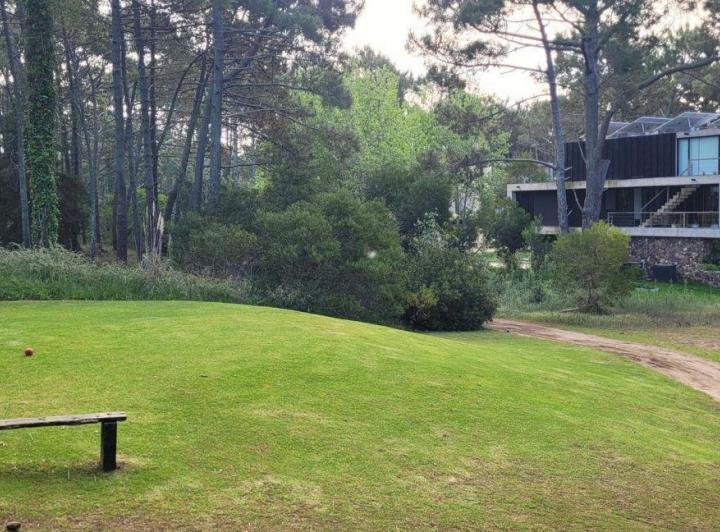 Terreno · 870m²