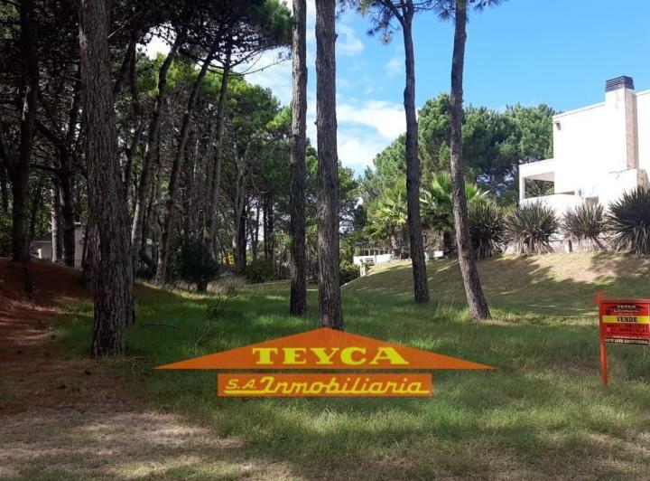 Terreno · 873m²