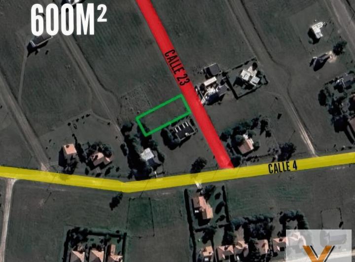 Terreno · 600m²