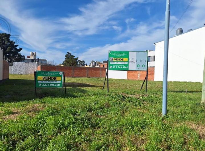 Terreno · 330m²