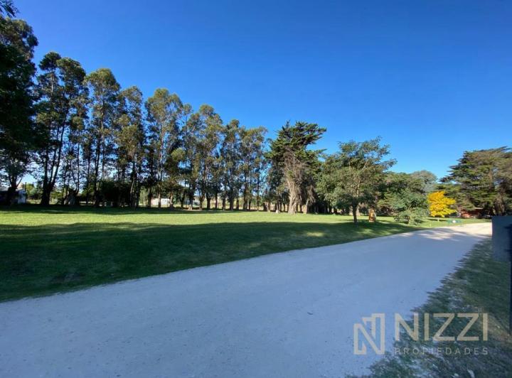 Terreno · 837m²